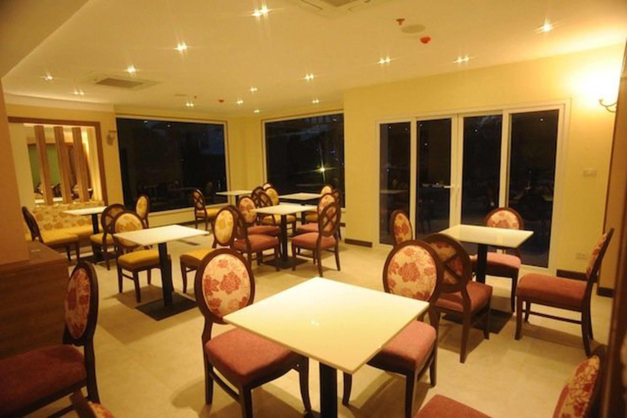 Kitlada Hotel Udonthani Udon Thani Exterior foto